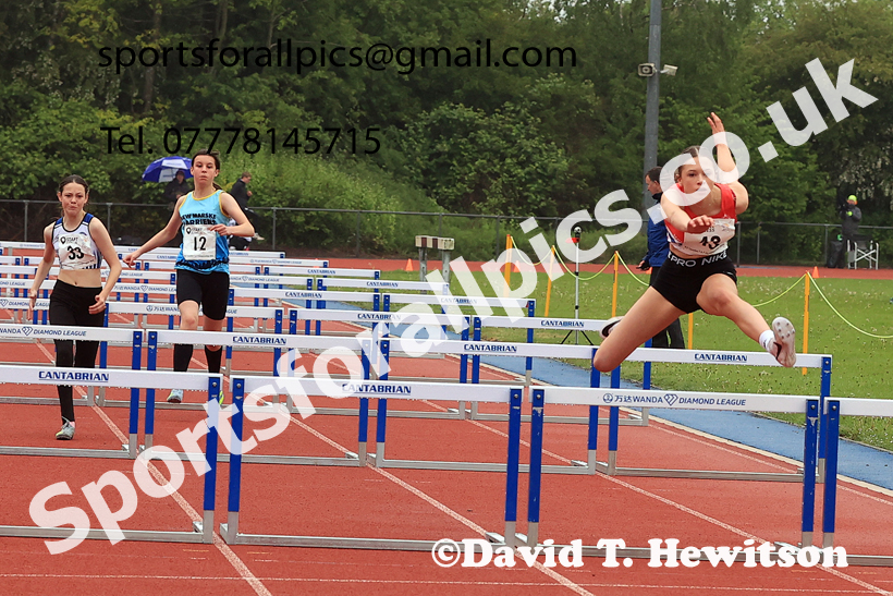 Hurdles, 2026 North Eastern Track and Field Champs, Shildon, County Durham. Photo: David T. Hewitson/Sports for All Pics